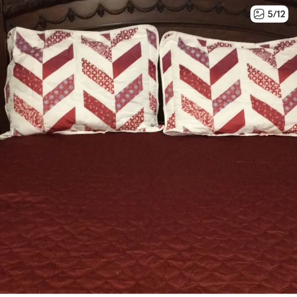 Simply Vera Vera Wang Burgundy Coverlet